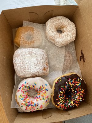 Mueller's Bakery by null