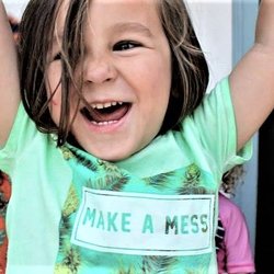 Corner of the Sky | Pop-Up Art Studio - Looking for a fun way to celebrate your little one's birthday? Our pop-up art studio brings a whole party's worth of art projects to you!