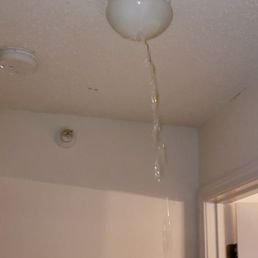 This is what happen if you trust latitudes appartment, outside is good but inside is junk. This is what happen if you trust latitudes appartment, outside is good but inside is junk.