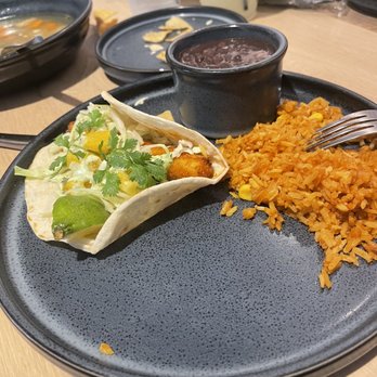 Cinco Ninos - Fish stick taco - Mexican Near Me - Round Rock, Texas