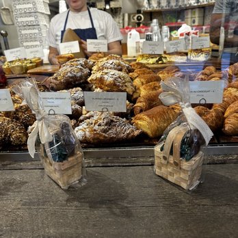 {petite} maman - Yummy - Cafes Near Me - New York, New York {petite} maman - Yummy - Cafes Near Me - New York, New York