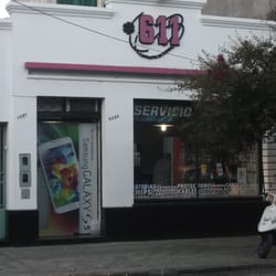 611 Comunicaciones - La fachada del negocio, el nombre hace alusión al número de llamadas para reclamar en las compañías de celulares