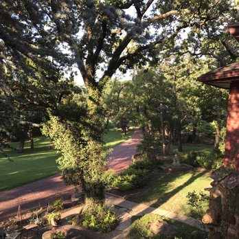 Cedar Rock Inn - Hotels Near Me - Tulsa, Oklahoma