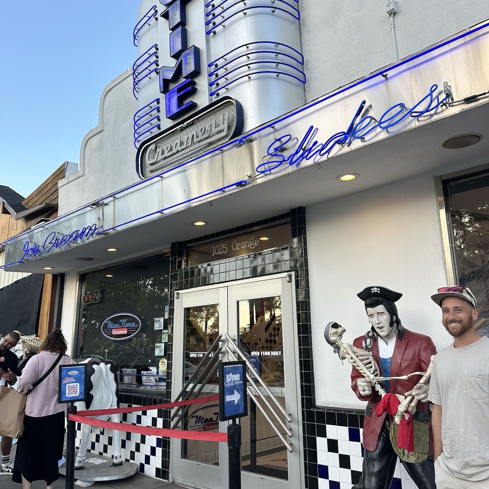 MooTime Creamery - Outside - Ice Cream & Frozen Yogurt Near Me - Coronado, California MooTime Creamery - Outside - Ice Cream & Frozen Yogurt Near Me - Coronado, California