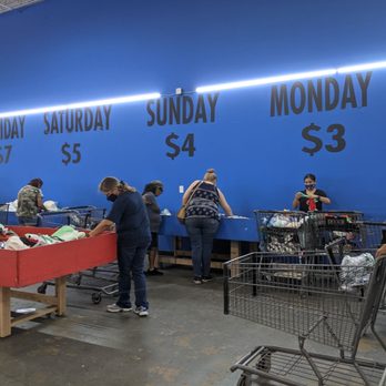 Black Friday - Discount Store Near Me - Balcones Heights, Texas Black Friday - Discount Store Near Me - Balcones Heights, Texas