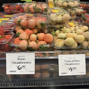 Driscoll's Berry Store - Fruits & Veggies Near Me - Aromas, California Driscoll's Berry Store - Fruits & Veggies Near Me - Aromas, California