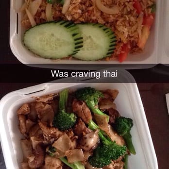 Tip's House - Crab fried rice & pad see eew - Thai Near Me - Los Angeles, California Tip's House - Crab fried rice & pad see eew - Thai Near Me - Los Angeles, California