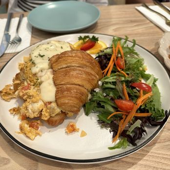 Taste & Glory - Tom yum scramble - Breakfast & Brunch Near Me - San Mateo, California