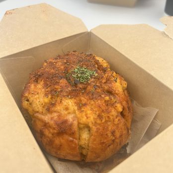 Café Dear Leon - Crab bagel - Cafes Near Me - Baltimore, Maryland