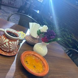 Cafe de olla con sopa de fideo, delicioso me encanta!!