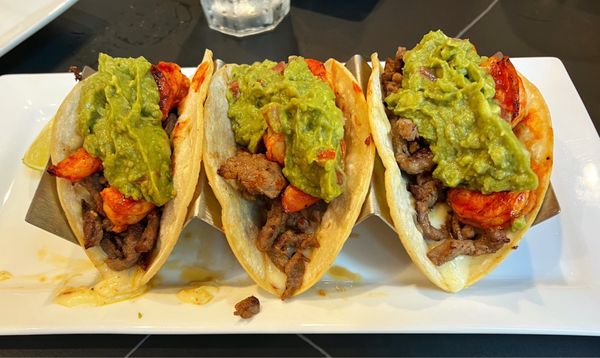 Lobera Tacos & Tequila by null