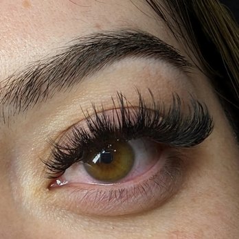 Black and Blonde - Wispy volume - Eyelash Service Near Me - Denton, Texas Black and Blonde - Wispy volume - Eyelash Service Near Me - Denton, Texas