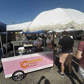 Crunchy Rolls Catering - Food Trucks Near Me - The Woodlands, Texas