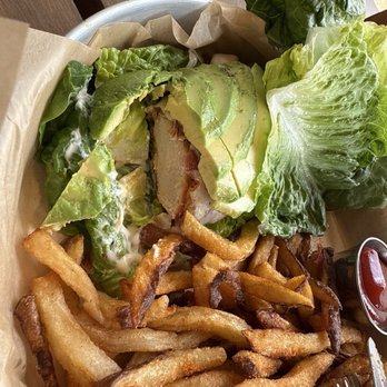 Otto’s Ice House - Yardbird chicken sandwich, delicious. I opted for lettuce and no potato bun,l - Bars Near Me - San Antonio, Texas