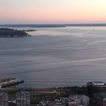 Space Needle - Landmarks & Historical Buildings Near Me - Seattle, Washington