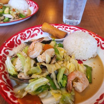 Aroi Thai Cuisine - Thai Near Me - Yuma, Arizona