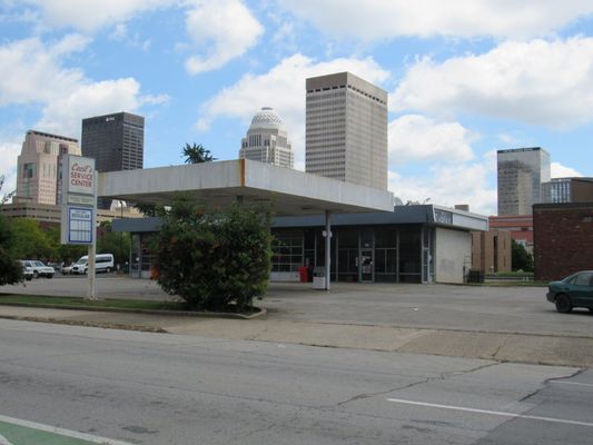 Cecil's Service Center