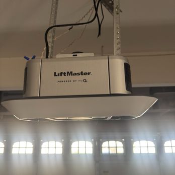 Good Guys Garage Doors - Lift master - Garage Door Services Near Me - Carlsbad, California Good Guys Garage Doors - Lift master - Garage Door Services Near Me - Carlsbad, California