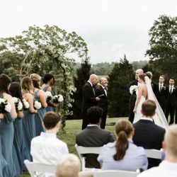 Blue Hill Farm B&B & Wedding Venue