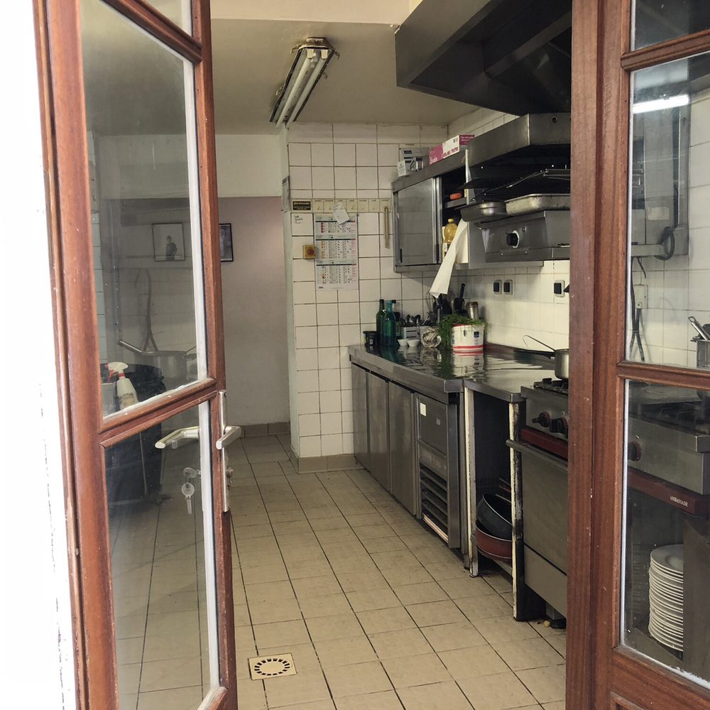 Le Cathare - Kitchen - French Near Me - Carcassonne, 11 Le Cathare - Kitchen - French Near Me - Carcassonne, 11