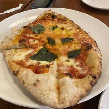 Erica Wood Fire Bistro & Raw Bar - 12 inch pizza margarita - Pizza Near Me - Pendleton, South Carolina