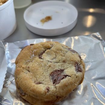 Rosie's Burgers - Chocolate chip cookie - Burgers Near Me - Mississauga, Ontario Rosie's Burgers - Chocolate chip cookie - Burgers Near Me - Mississauga, Ontario