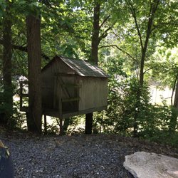 Sills Family Campground - Cute little tree house