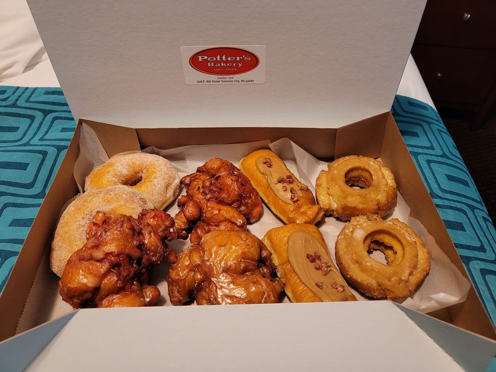 POTTER’S BAKERY Updated August 2024 85 Photos & 66 Reviews 908 E