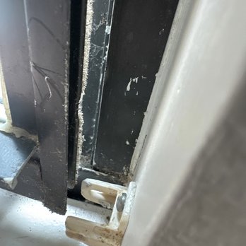 Darwin Homes - Windows without seals. - Property Management Near Me Darwin Homes - Windows without seals. - Property Management Near Me