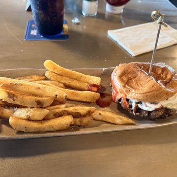 Sloppy Joe's - Cheeseburger in Paradise - American Near Me - Treasure Island, Florida