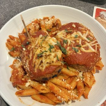 Veggie Galaxy - Pasta and seitan chicken - Breakfast & Brunch Near Me - Cambridge, Massachusetts