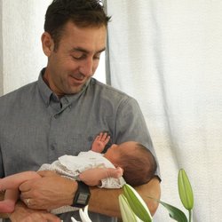 The Happiest Doulas - Tiny beings grow so fast! Marvel at their new features and budding personality forever with a yearbook album, wall art, and other heirlooms.