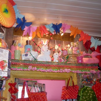 Blackout - Flowers & Gifts Near Me - Brighton, BNH
