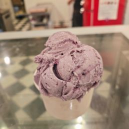 Medium- Maine Wild Blueberry (excellent,) Pistachio (very tasty.) $7. Very large/single is more than enough Medium- Maine Wild Blueberry (excellent,) Pistachio (very tasty.) $7. Very large/single is more than enough