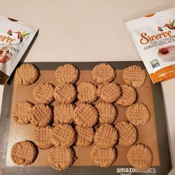 Shyah's Vegan Bakery - Vegan, gluten free and sugar free peanut butter cookies