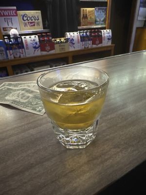 Stella's Tap by null