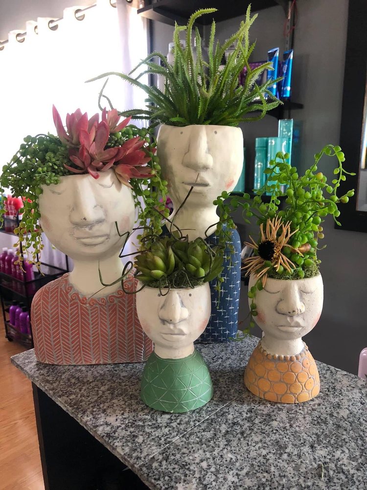 FUTURE LOOK STYLING SALON Updated June 2024 1011 Broadway Ave