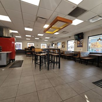 White Castle - Fast Food Near Me - Bayside, New York