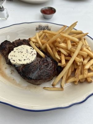 Blue Ribbon Brasserie by null