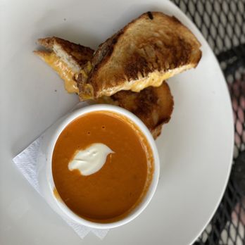 Graze - Grilled Cheese and Tomato Soup Sandwich - New American Near Me - Mount Pleasant, South Carolina Graze - Grilled Cheese and Tomato Soup Sandwich - New American Near Me - Mount Pleasant, South Carolina