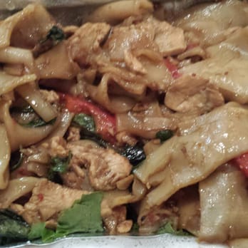 Sisters Thai - Drunken Noodles - Thai Near Me - Fairfax, Virginia Sisters Thai - Drunken Noodles - Thai Near Me - Fairfax, Virginia