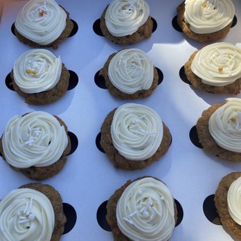 Candra's Delightful Desserts - Carrot mini cupcakes - Desserts Near Me Candra's Delightful Desserts - Carrot mini cupcakes - Desserts Near Me