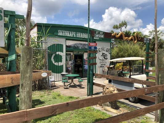 SKUNK APE RESEARCH HEADQUARTERS - 88 Photos & 26 Reviews - 40904