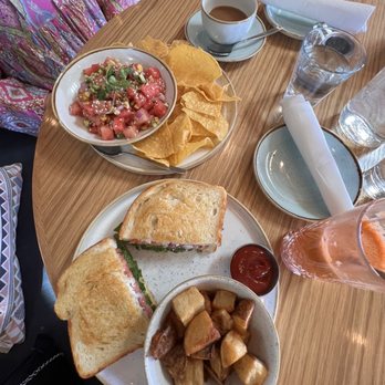 Fresh Sherway - Avocado grilled cheese, watermelon ceviche, glow fresh juice - Vegan Near Me - Etobicoke, Ontario Fresh Sherway - Avocado grilled cheese, watermelon ceviche, glow fresh juice - Vegan Near Me - Etobicoke, Ontario