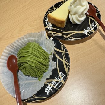 Waka Sakura - Conveyor Belt Sushi Near Me - Gardena, California