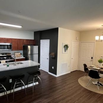 North 38 - Model kitchen and dining - Apartments Near Me - Harrisonburg, Virginia North 38 - Model kitchen and dining - Apartments Near Me - Harrisonburg, Virginia