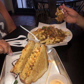 Grilled Cheese Gallery - Grilled cheese - Ice Cream & Frozen Yogurt Near Me - St. Augustine, Florida