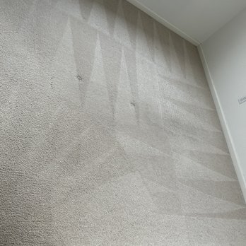 Shiny Home Cleaning Services - Bedroom - Carpet Cleaning Near Me Shiny Home Cleaning Services - Bedroom - Carpet Cleaning Near Me
