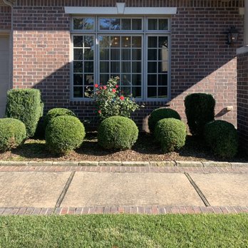 Diamond Lawn - Shrub Maintenance - Landscaping Near Me Diamond Lawn - Shrub Maintenance - Landscaping Near Me