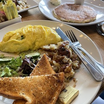 Winkel - Tomato and spinach omelette - Breakfast & Brunch Near Me - Philadelphia, Pennsylvania
